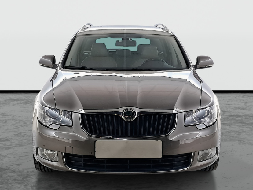 Škoda Superb, 2010
