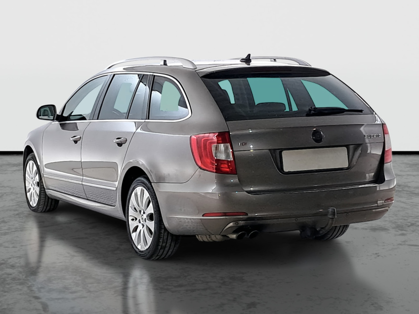 Škoda Superb, 2010