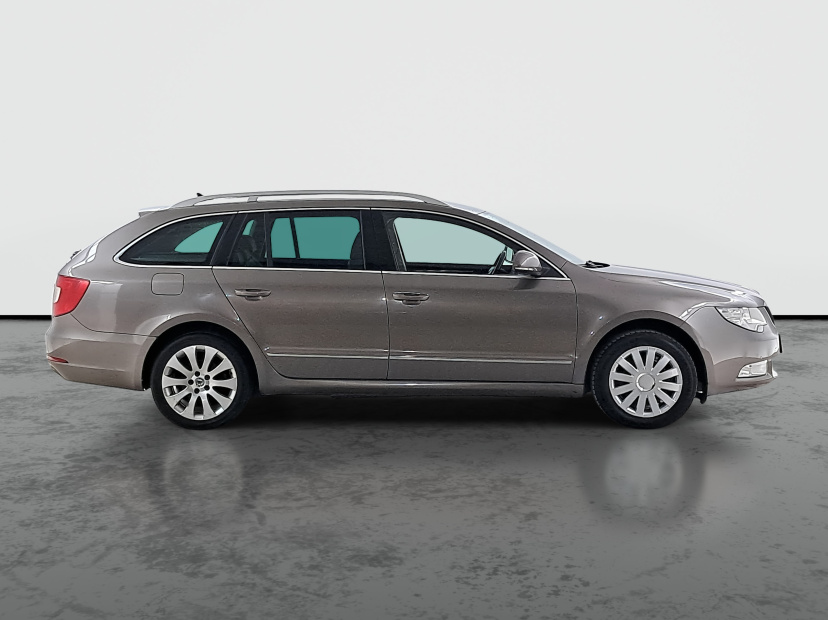 Škoda Superb, 2010