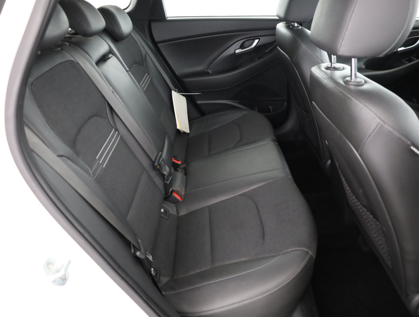 Hyundai i30, 2022