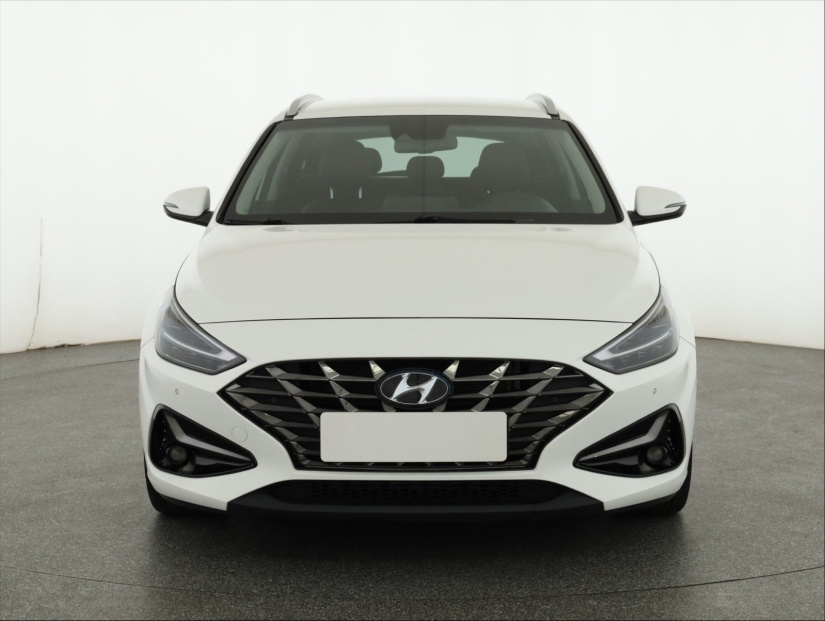Hyundai i30, 2022