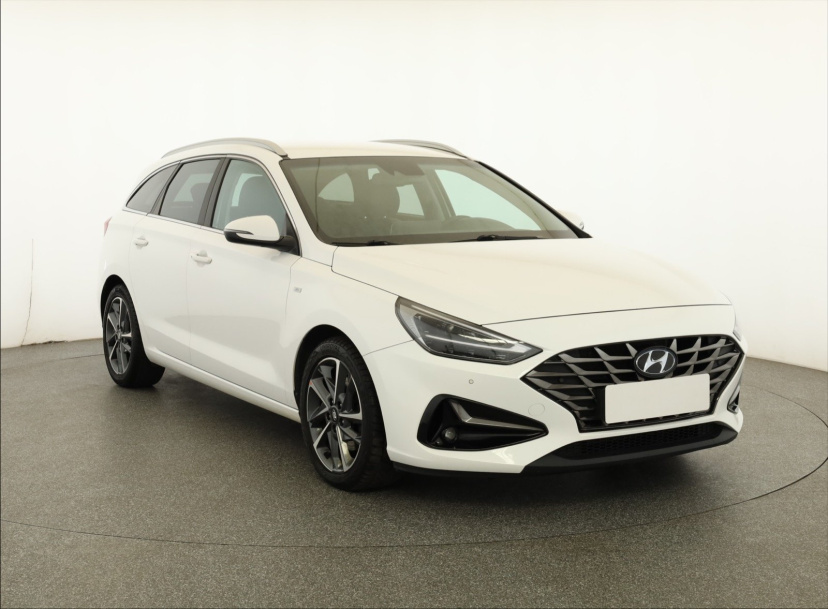 Hyundai i30, 2022