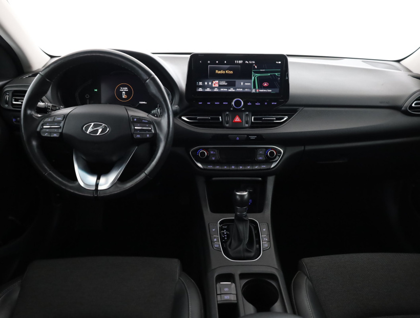 Hyundai i30, 2022