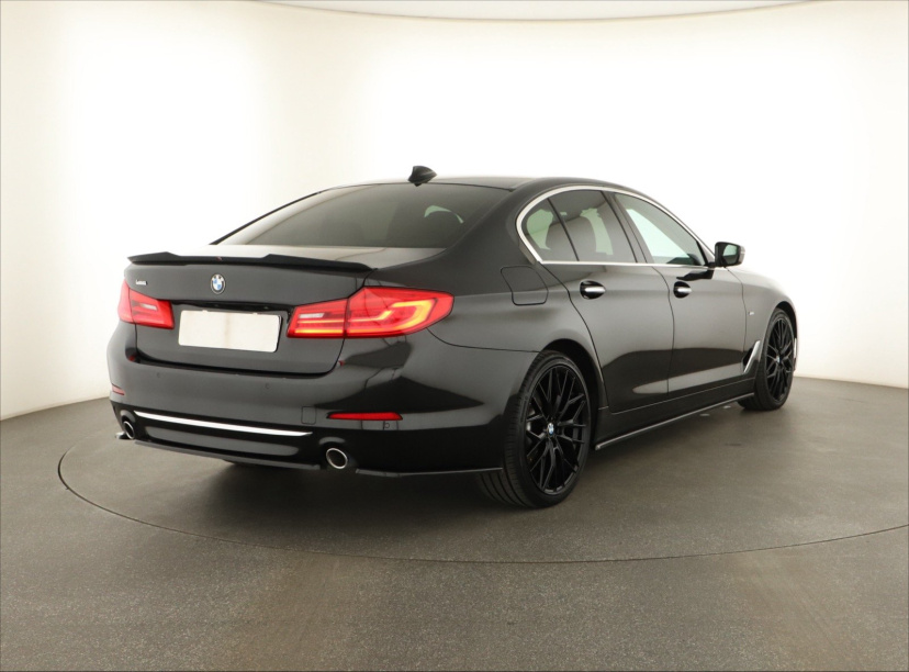 BMW 5, 2017
