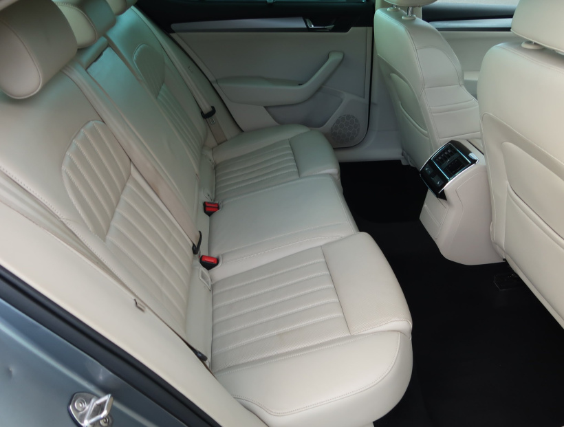 Škoda Superb, 2016