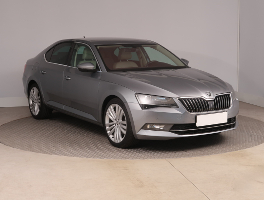 Škoda Superb Combi