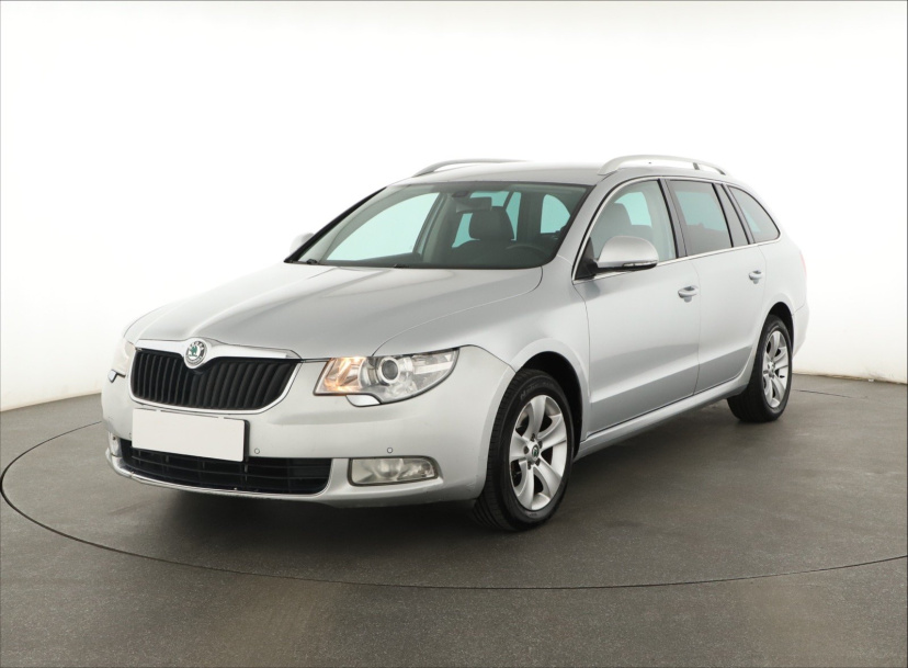 Škoda Superb, 2010