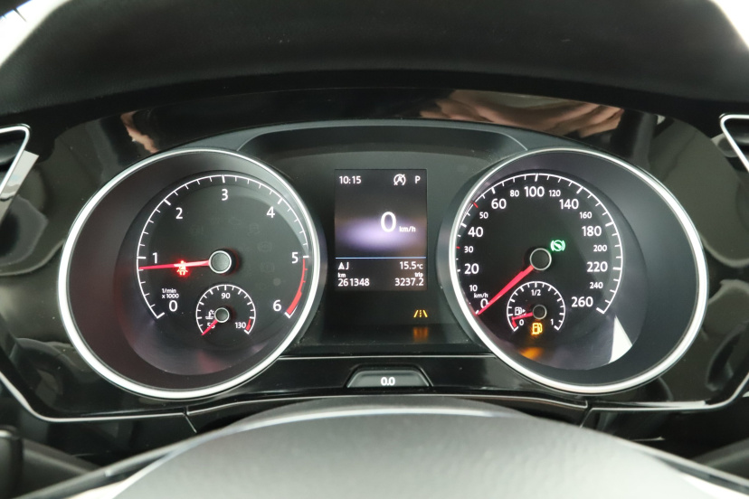 Volkswagen Touran, 2016