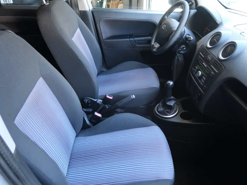 Ford Fusion, 2010