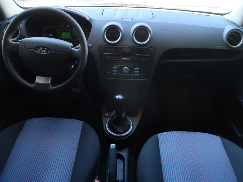 Ford Fusion, 2010