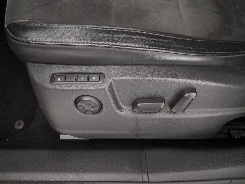 Škoda Superb, 2011