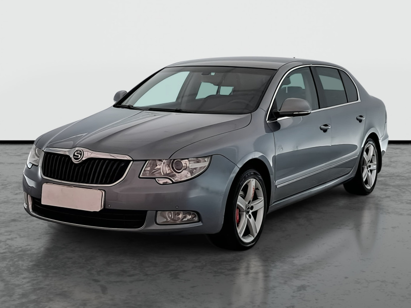Škoda Superb, 2011