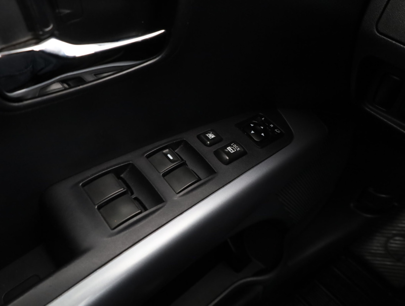 Mitsubishi Outlander, 2012