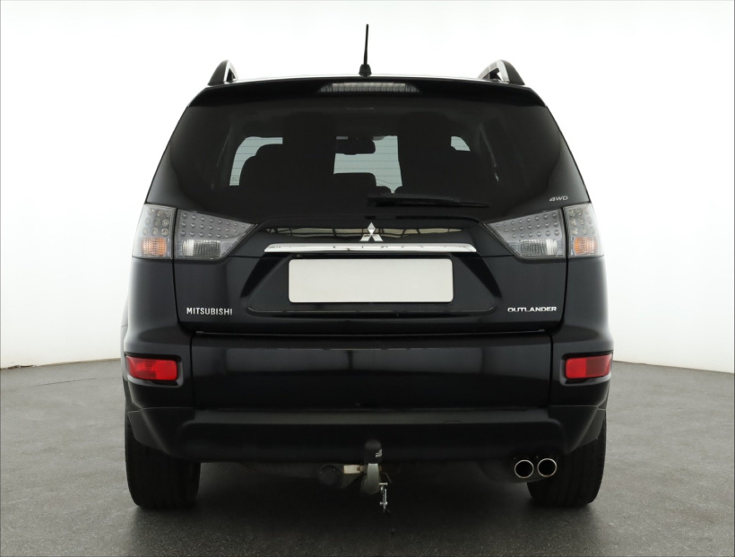 Mitsubishi Outlander, 2012