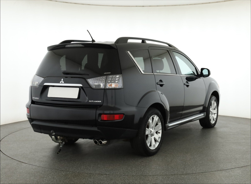 Mitsubishi Outlander, 2012