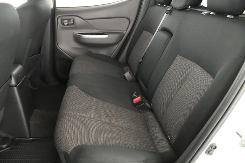 Mitsubishi L200, 2017