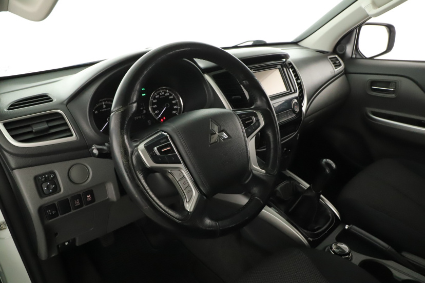 Mitsubishi L200, 2017