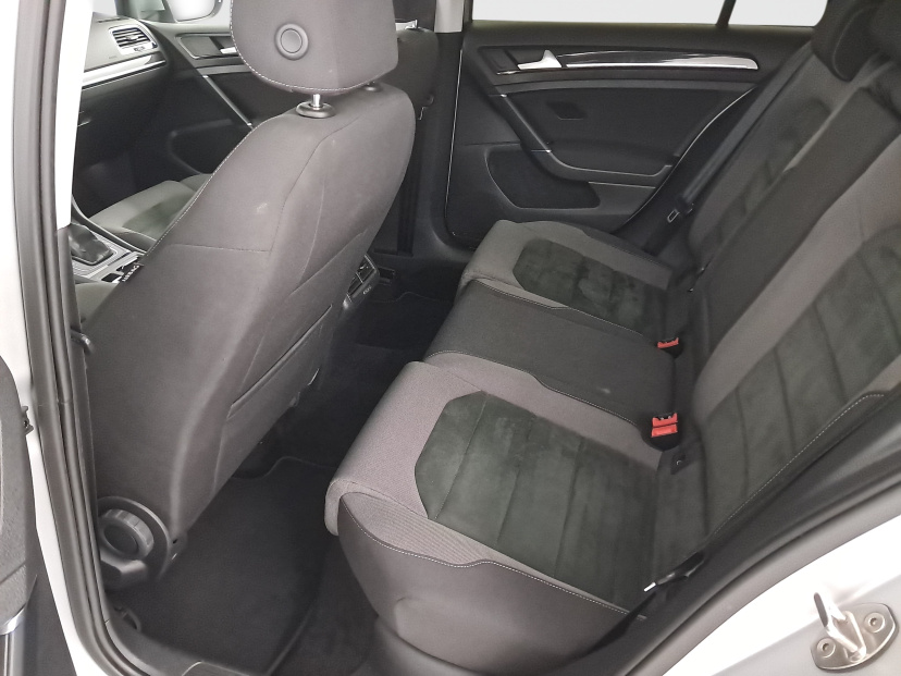 Volkswagen Golf, 2020