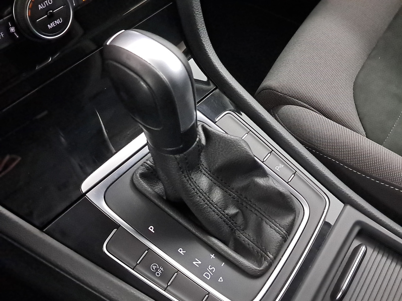 Volkswagen Golf, 2020