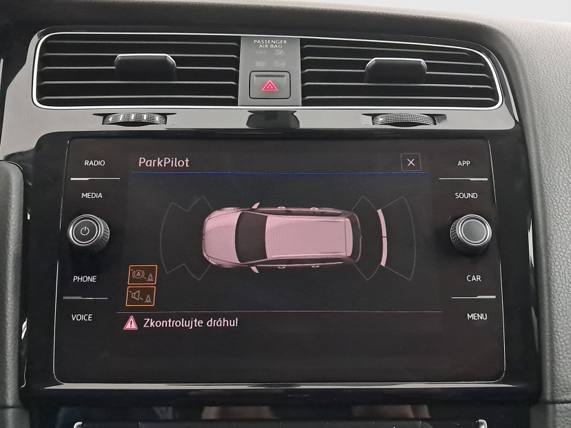 Volkswagen Golf, 2020