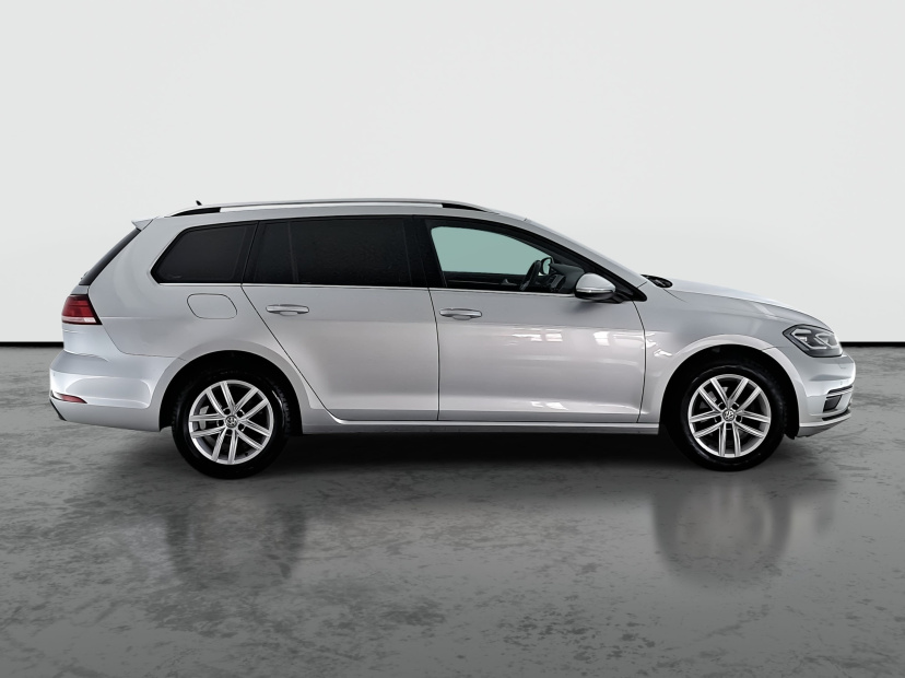 Volkswagen Golf, 2020