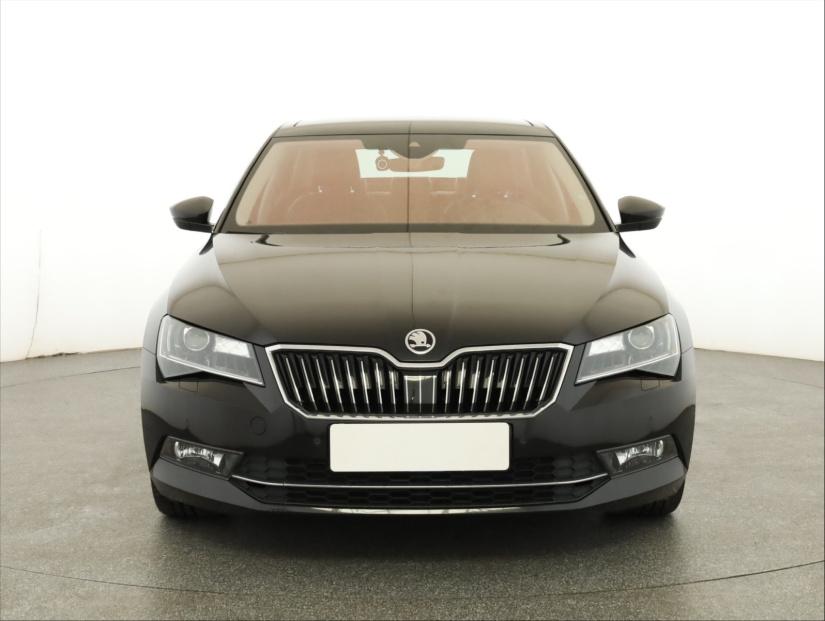 Škoda Superb, 2017