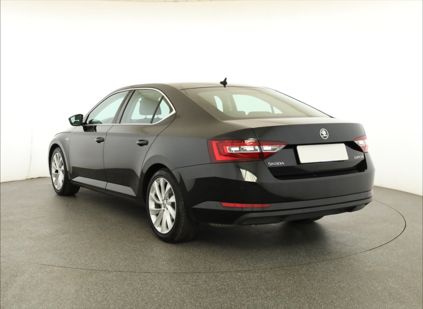 Škoda Superb, 2017
