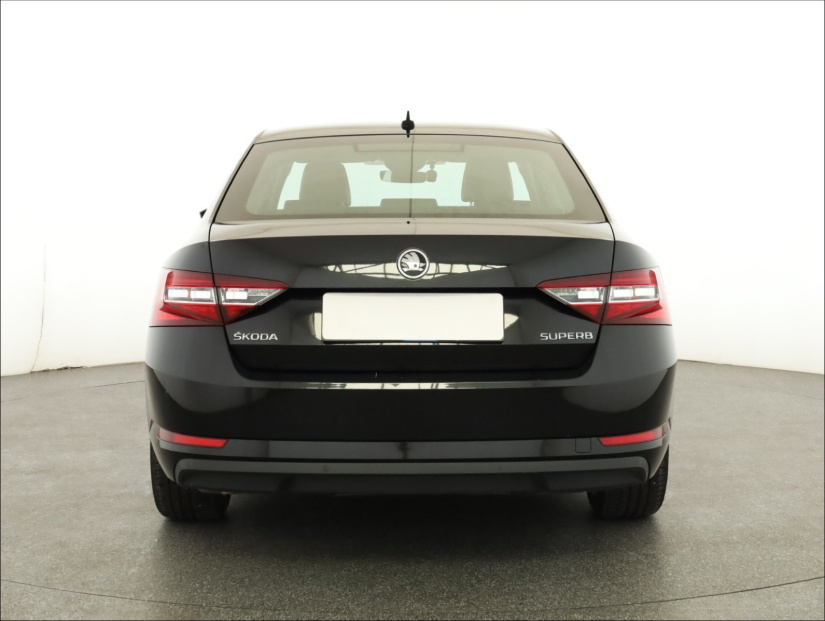 Škoda Superb, 2017