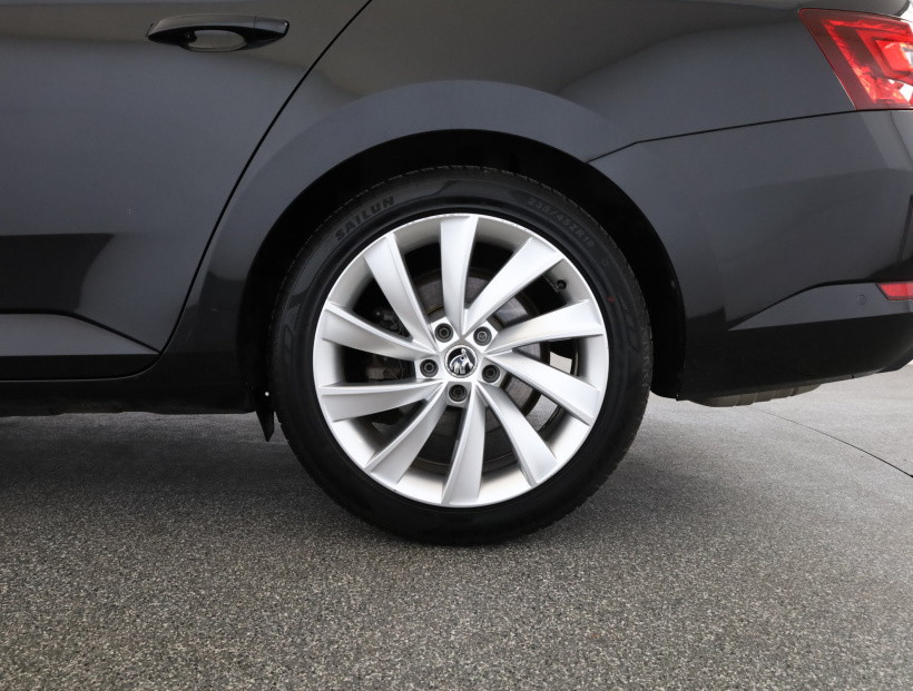 Škoda Superb, 2017