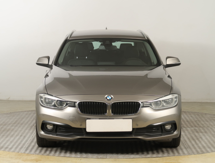 BMW 3, 2018