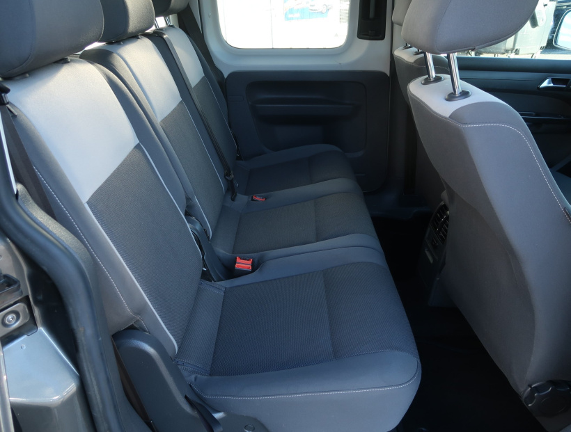Volkswagen Caddy, 2011