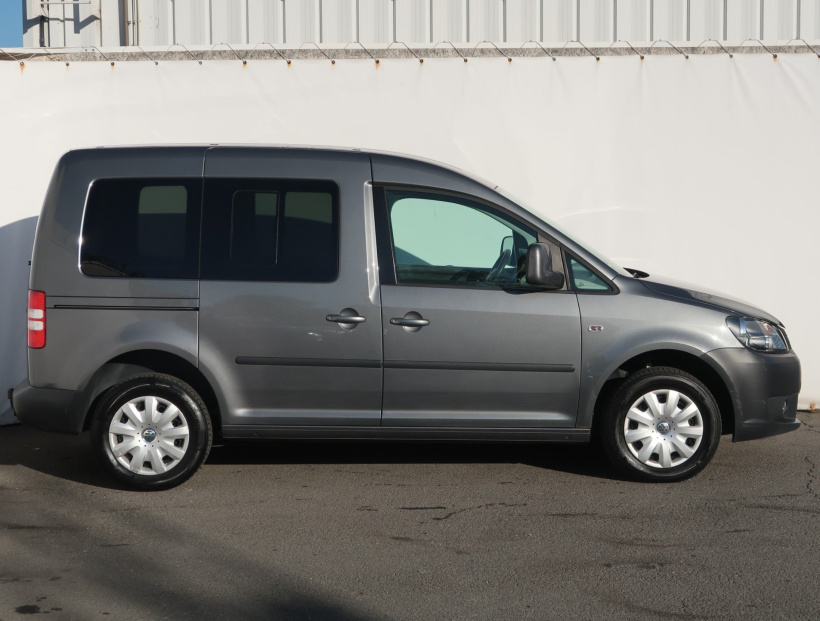 Volkswagen Caddy, 2011