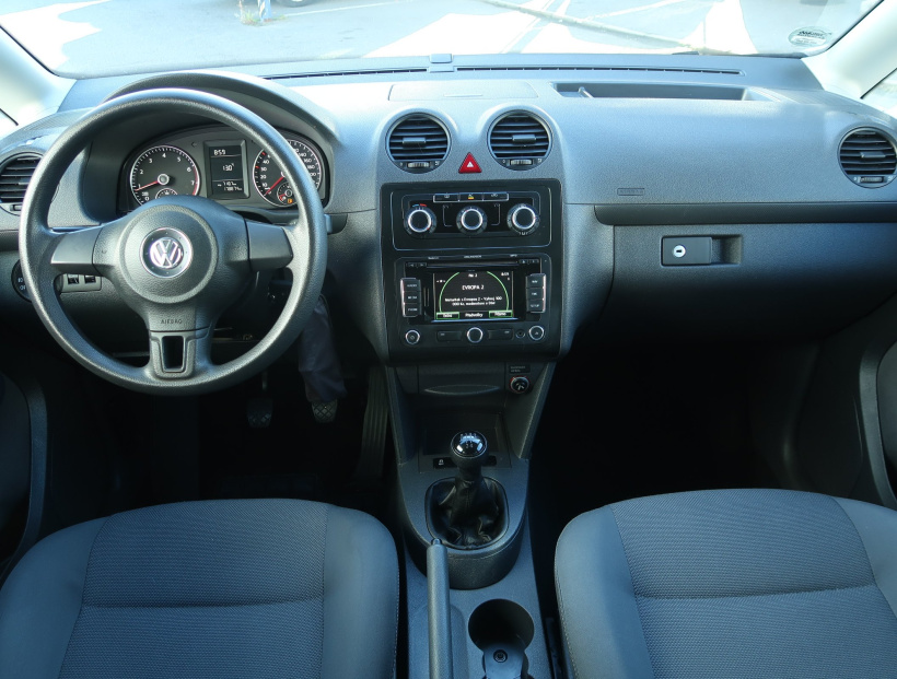 Volkswagen Caddy, 2011