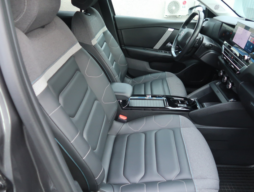 Citroen C4 X, 2023