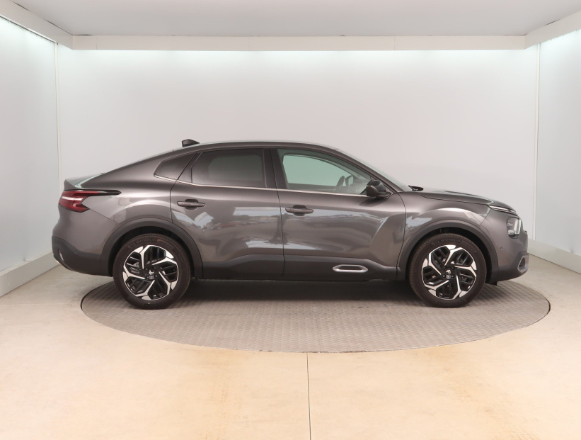 Citroen C4 X, 2023