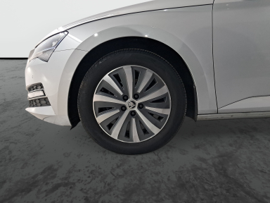 Škoda Superb - 2023