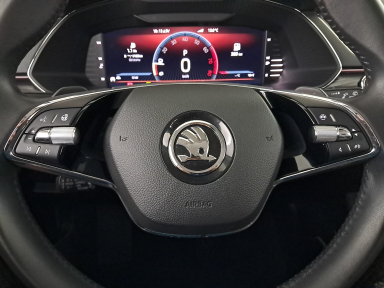 Škoda Superb - 2023