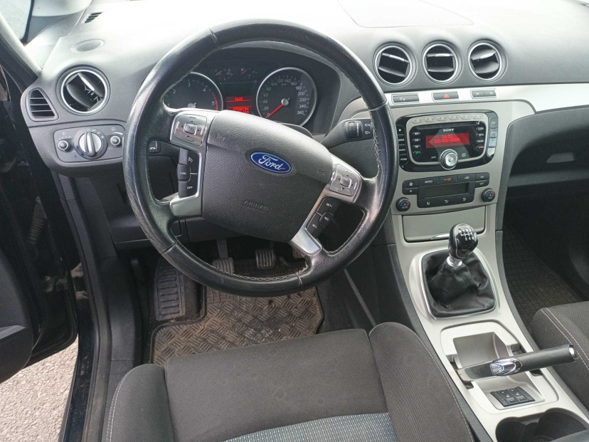 Ford S-Max, 2010