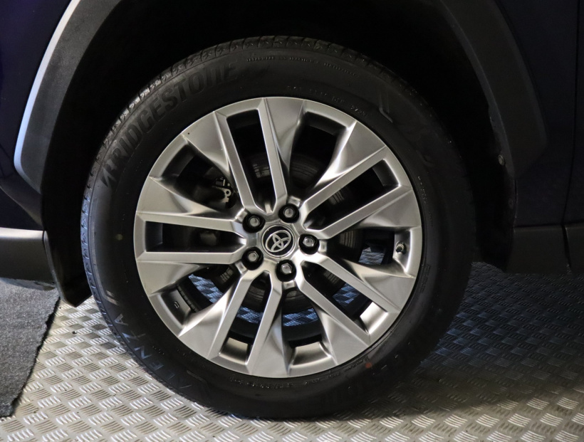 Toyota RAV 4, 2023