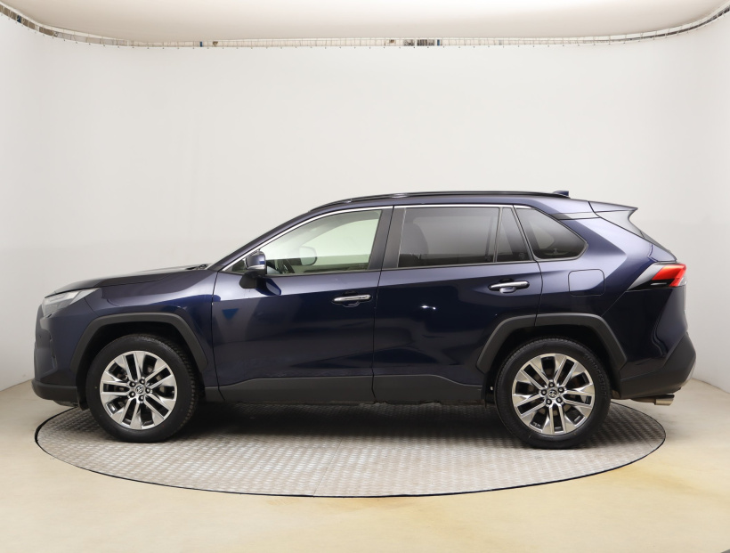 Toyota RAV 4, 2023