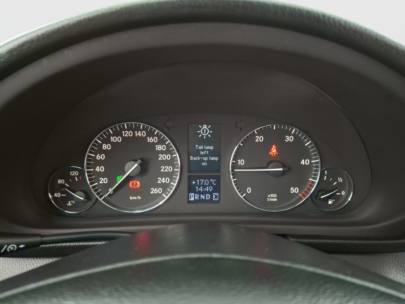 Mercedes-Benz C, 2004