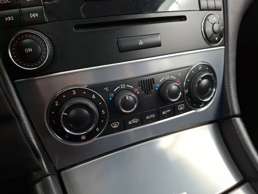 Mercedes-Benz C, 2004