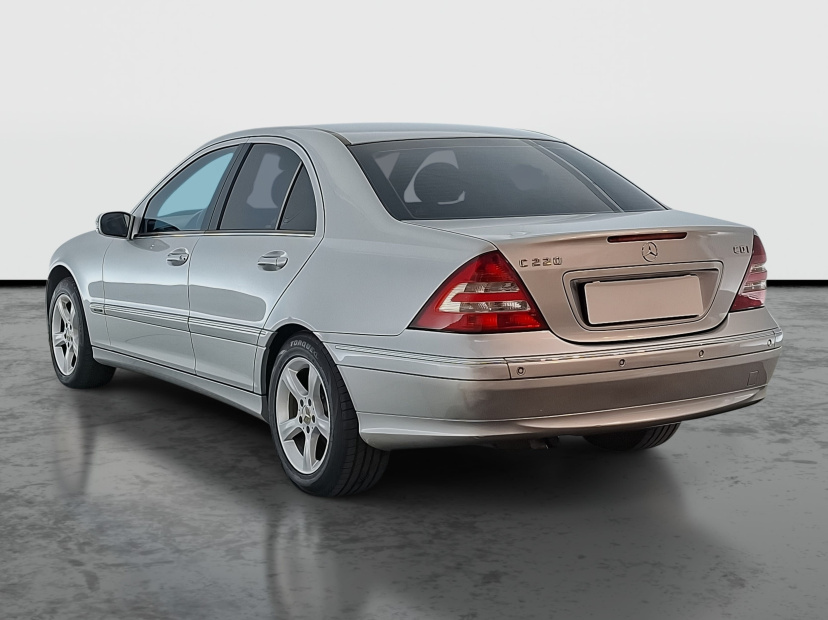 Mercedes-Benz C, 2004
