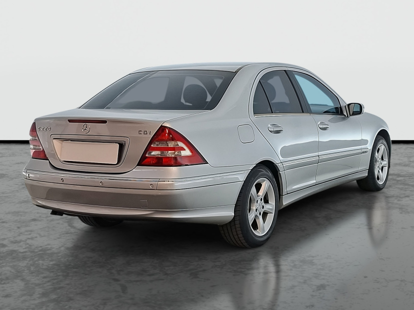 Mercedes-Benz C, 2004