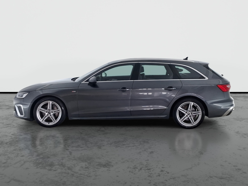Audi A4, 2022
