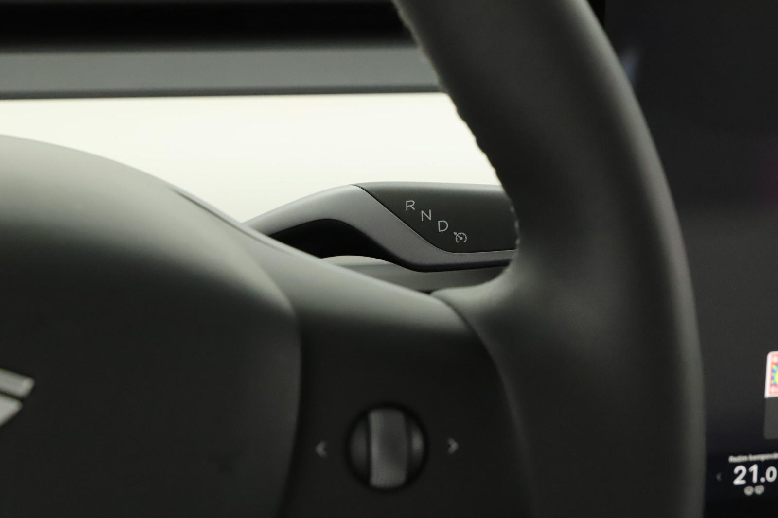 Tesla Model Y Standard Range – fotografie 15