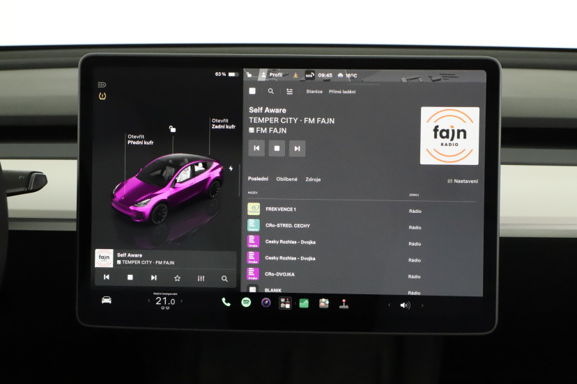 Tesla Model Y, 2024