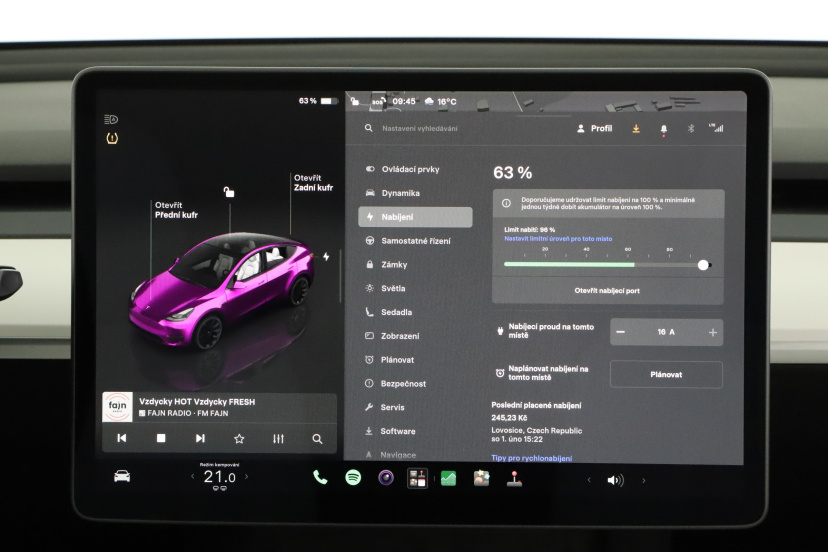 Tesla Model Y, 2024
