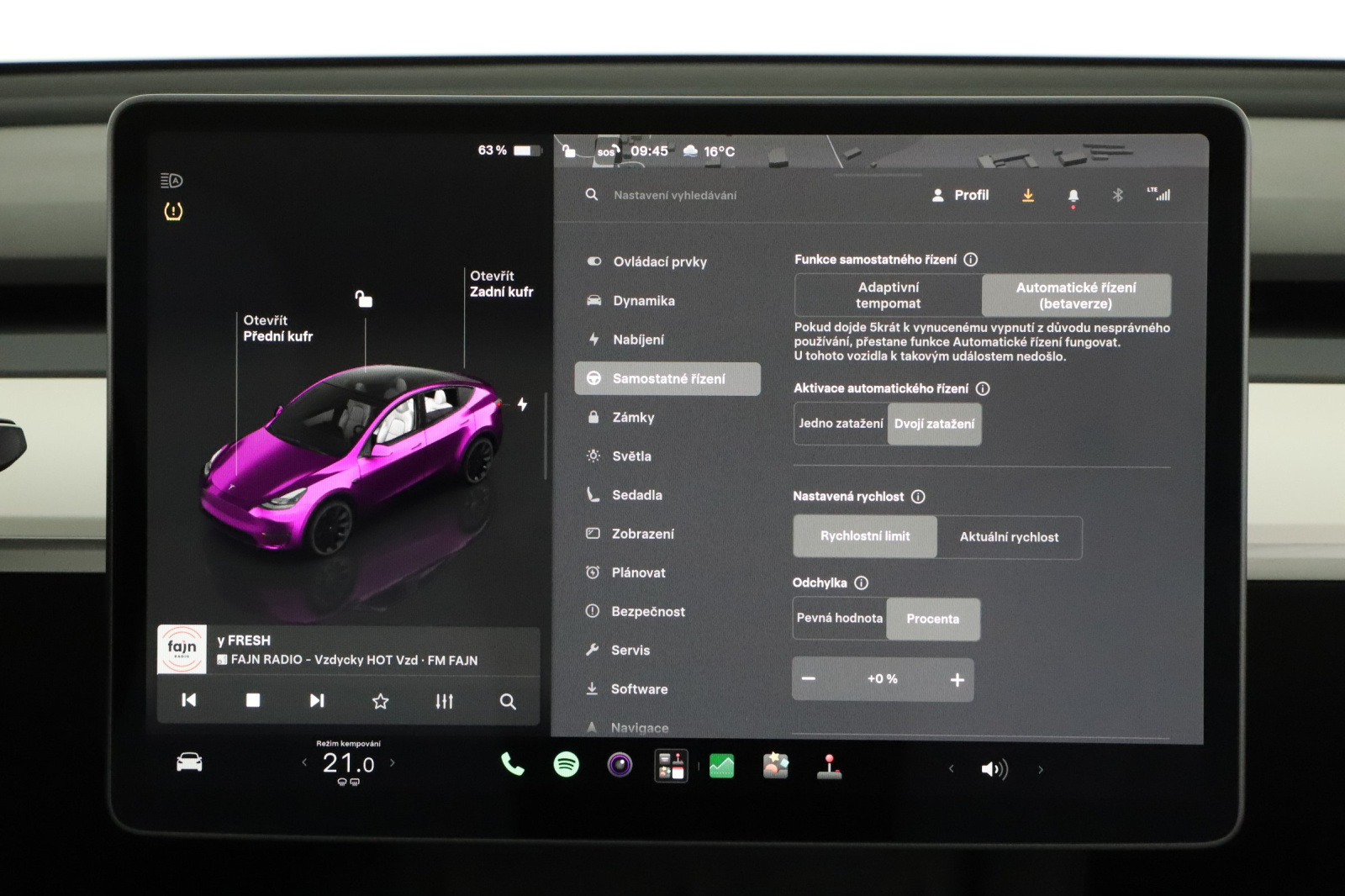 Tesla Model Y Standard Range – fotografie 19