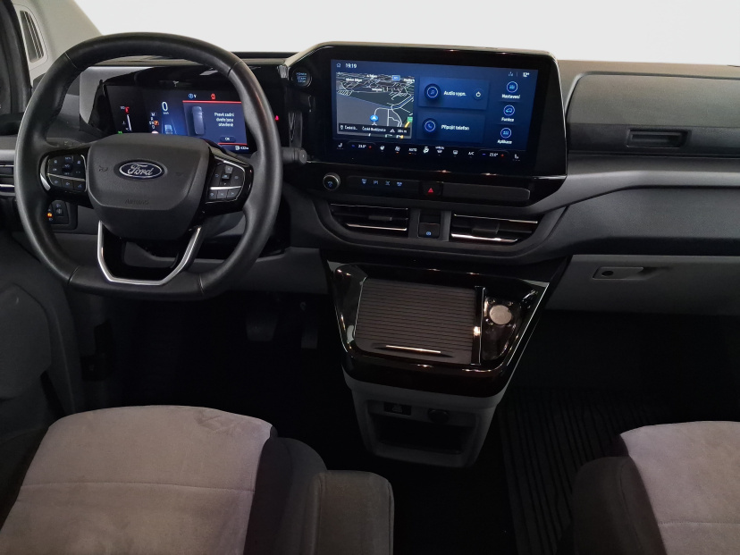 Ford Tourneo Custom, 2024
